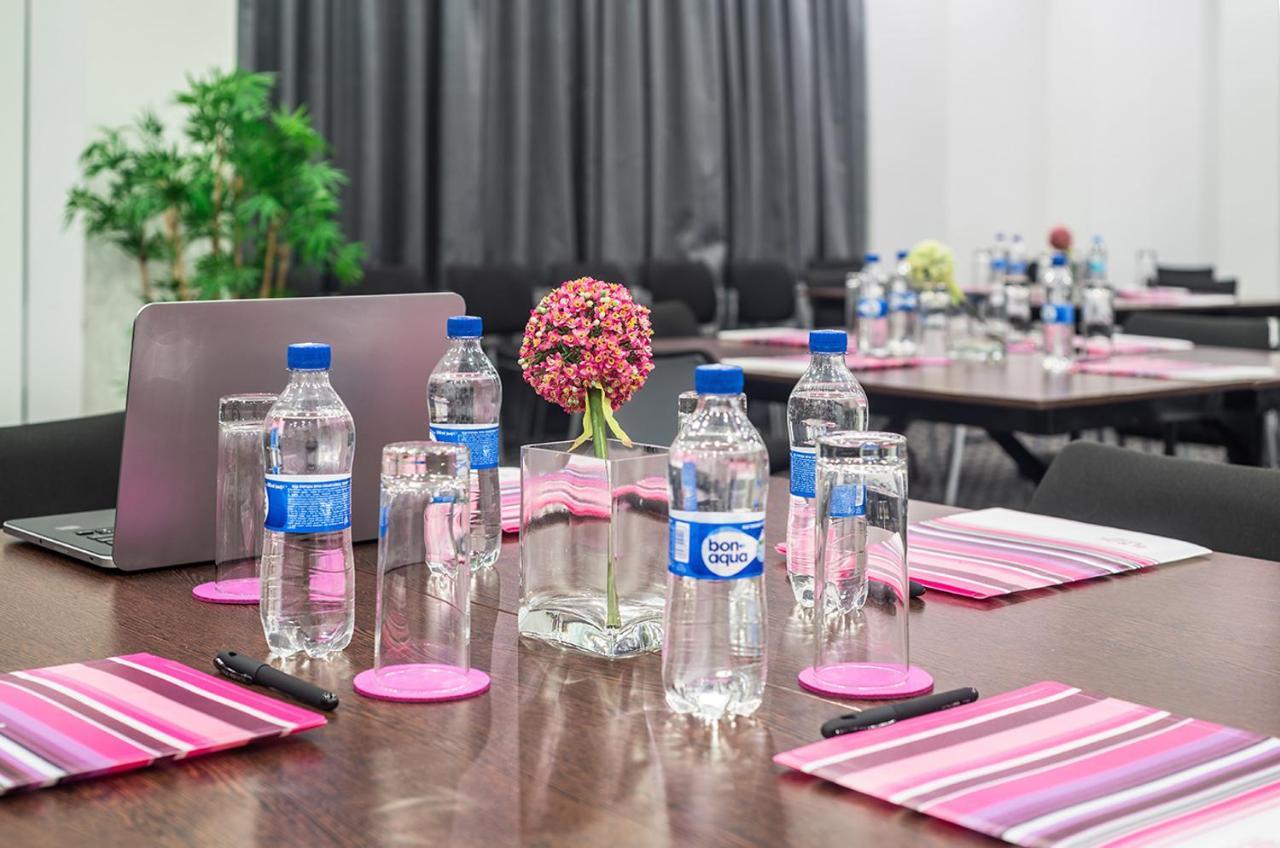 Amarant Hotel & Conference Halls By Chm Kiev Ngoại thất bức ảnh