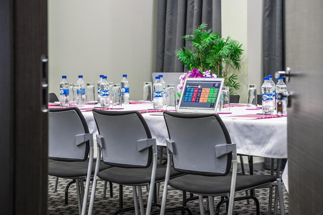 Amarant Hotel & Conference Halls By Chm Kiev Ngoại thất bức ảnh